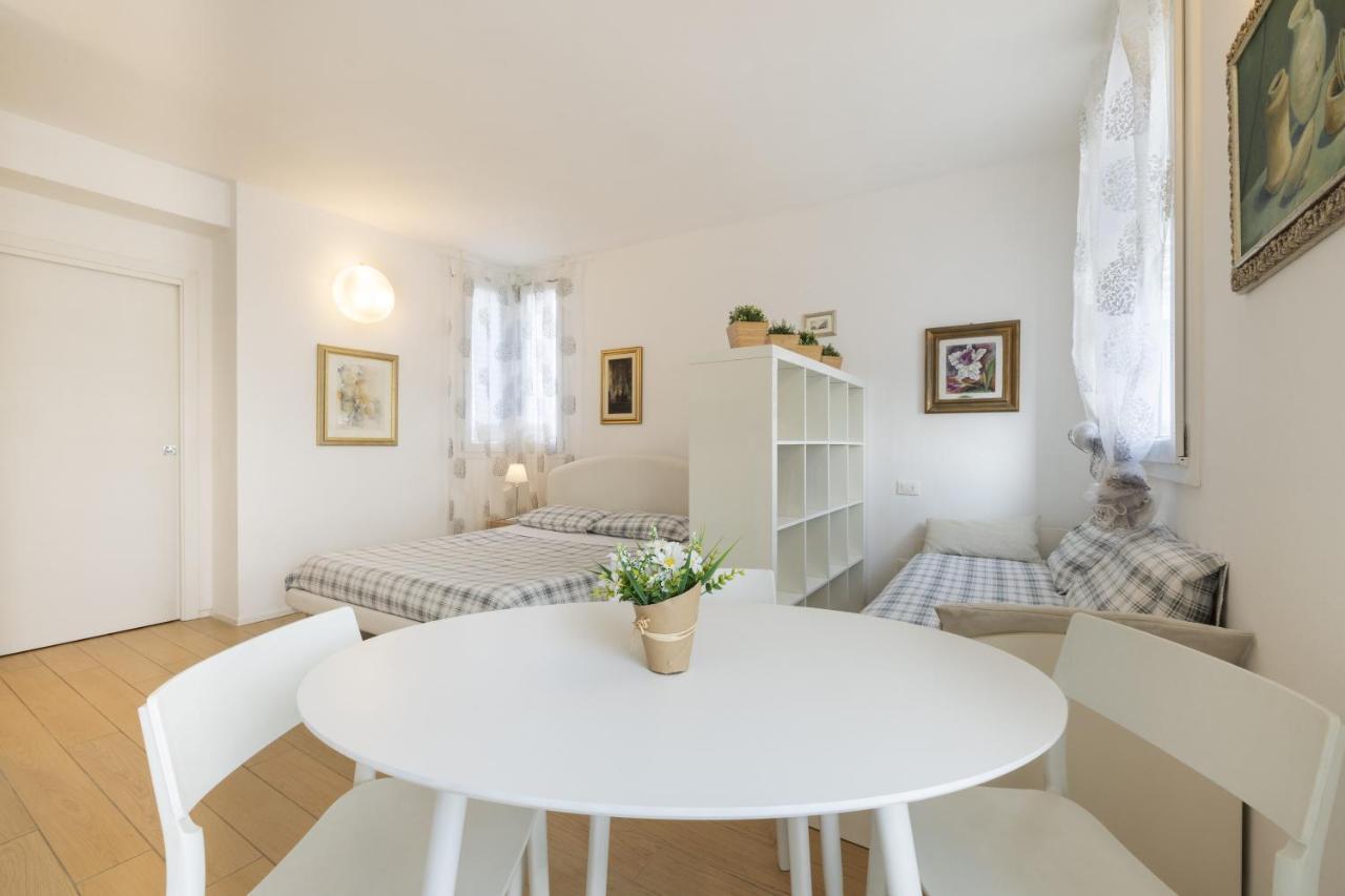 B&B Cá Bianca Ventisette Riccione Esterno foto